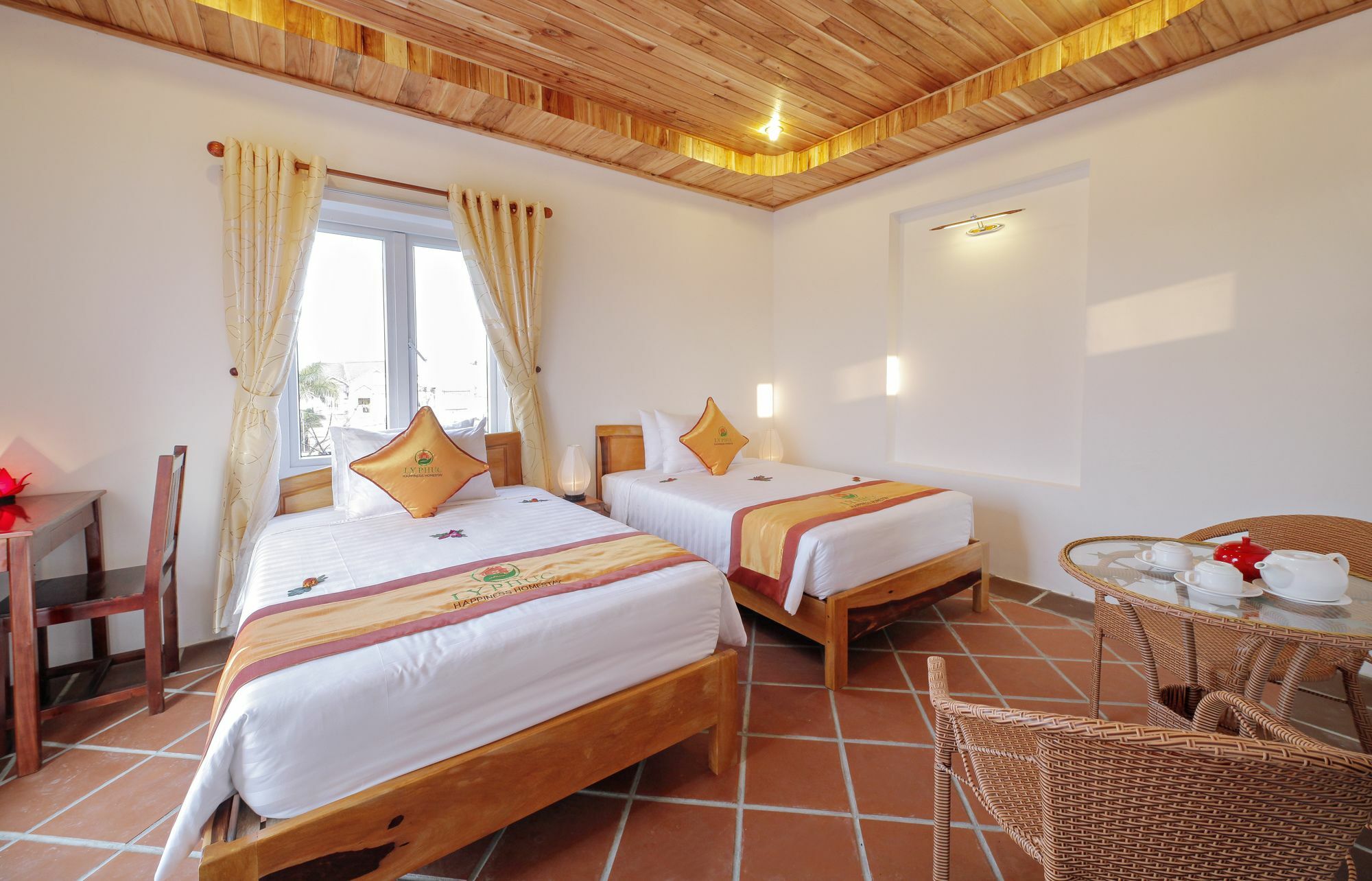 Ly Phuc Homestay Хойан Экстерьер фото